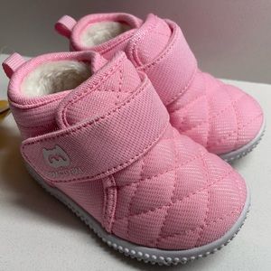 NWT BMCiTYBM Toddler Shoes size 5